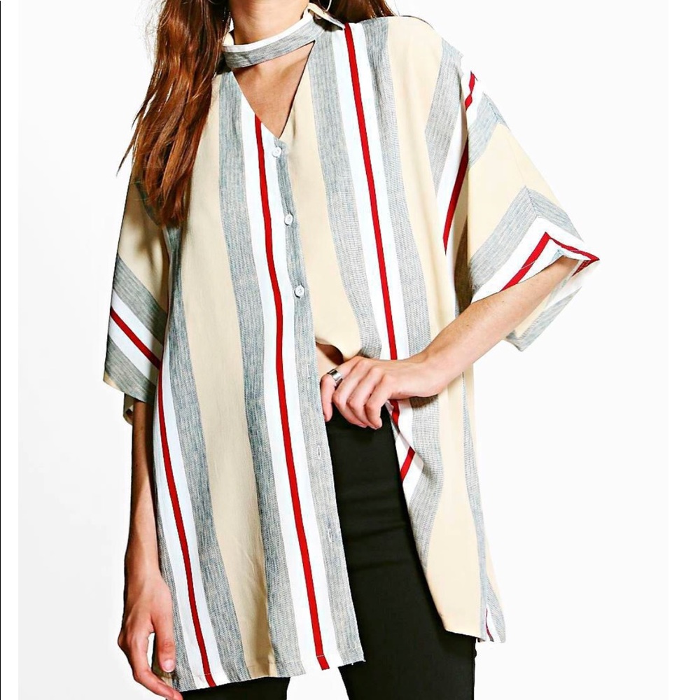 Boohoo Short Sleeve Botton Up w/ Chocker